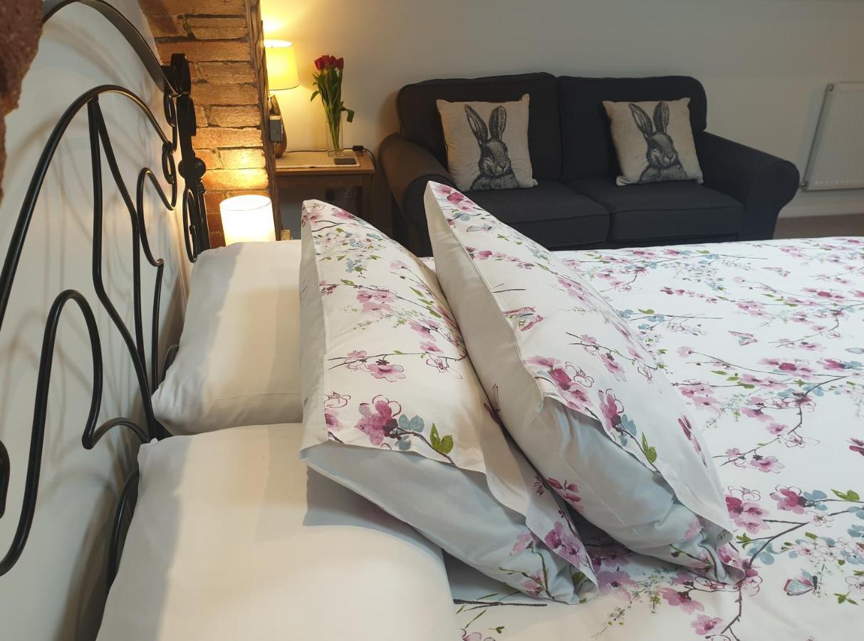 Bed and Breakfast Lyndene Пенистон Экстерьер фото