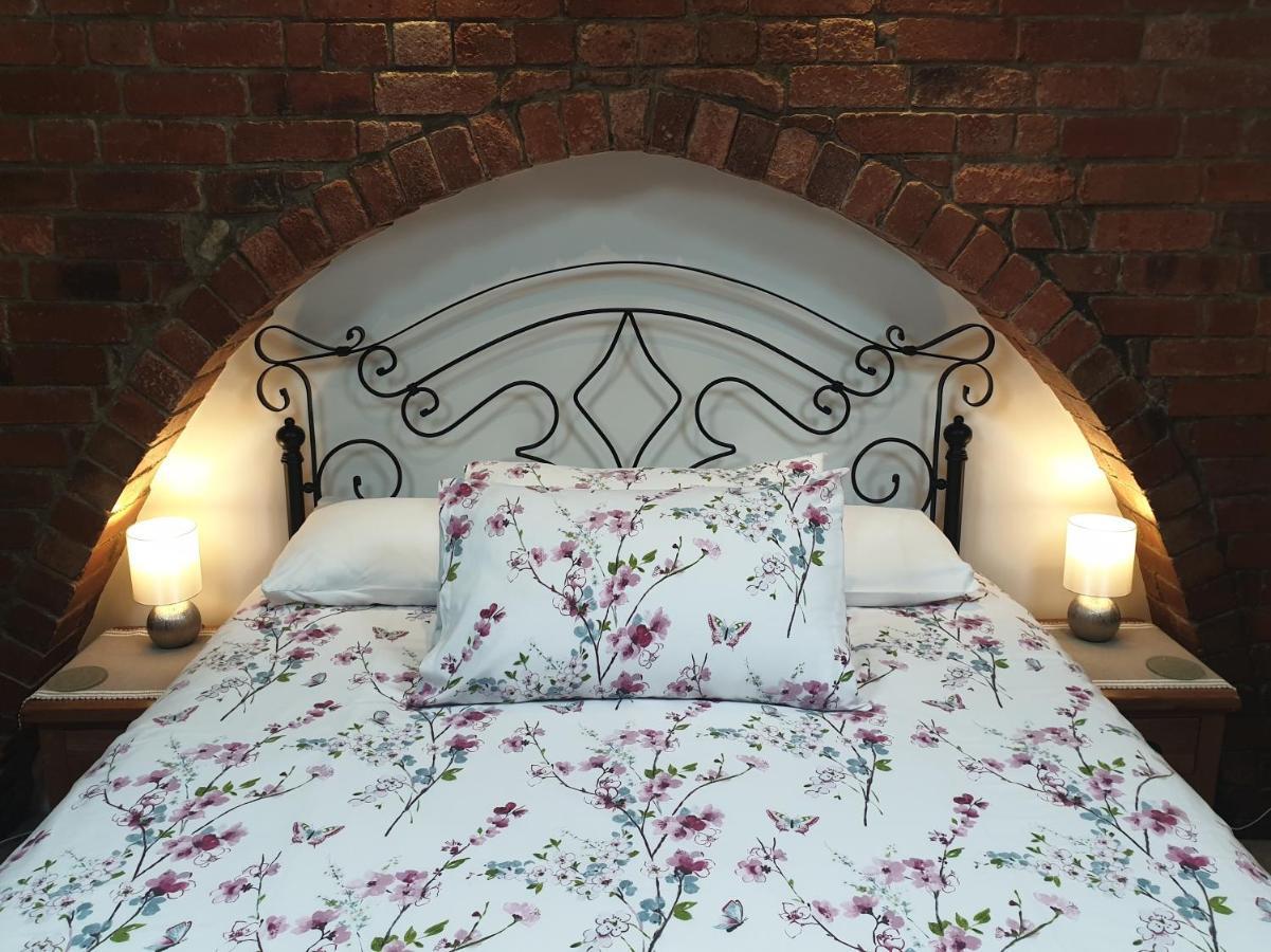Bed and Breakfast Lyndene Пенистон Экстерьер фото